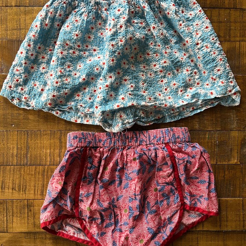 Bundle of girl shorts | 4T (Pink Chicken & Zara)